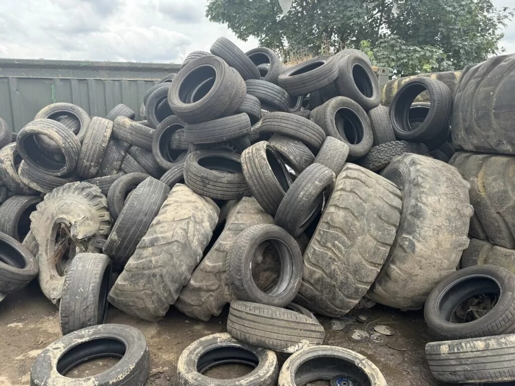 imgi 29 xmixed used tyres car truck recycling.jpeg.pagespeed.ic.how7saqolm